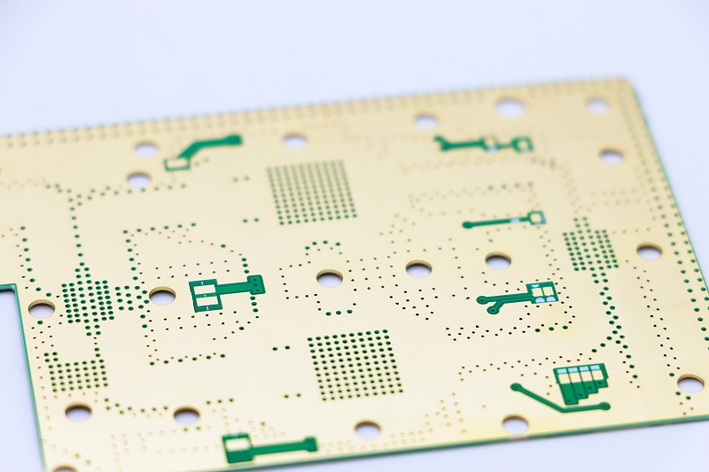 PCB devrelerinin avantaj ve dezavantajlarının nasıl değerlendirileceği hakkında